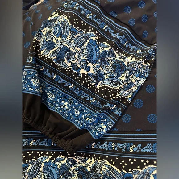 Michael Kors Top Blouse Navy/Royal Paisley - Picture 6 of 7